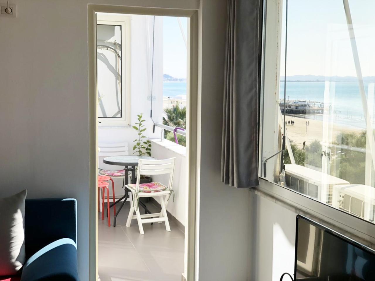 Sea View Nik Apartment Durrës Esterno foto